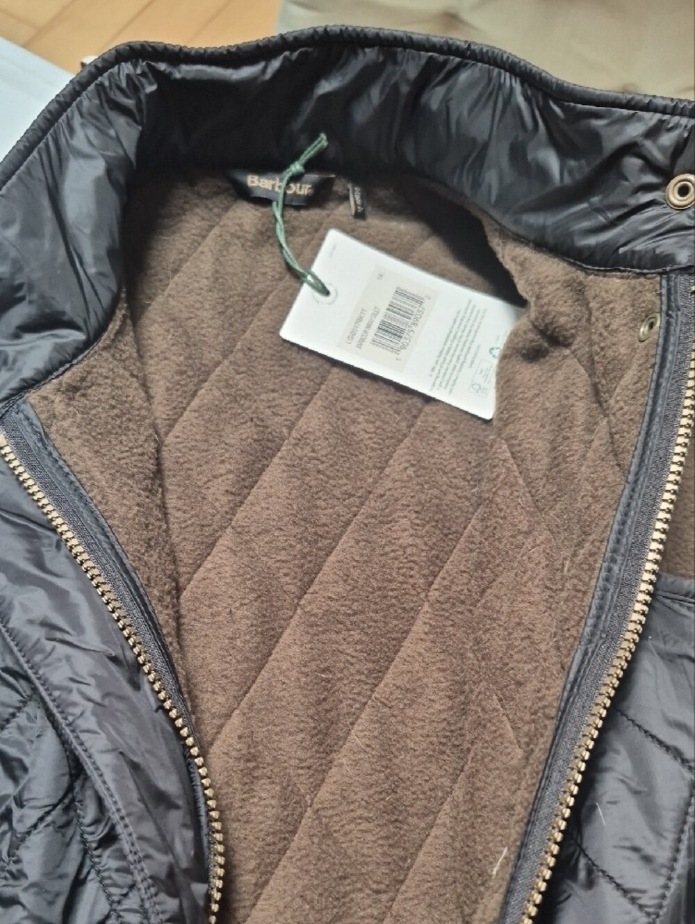 Barbour Women's Quilted Black Vest Size 10 - Picture 8 of 9